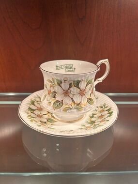 Queen’s Fine Bone China